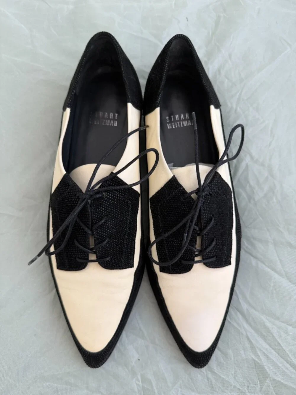 Stuart Weitzman Black & White Leather Lace-Up Oxford Flats Pointed Toe Size 7